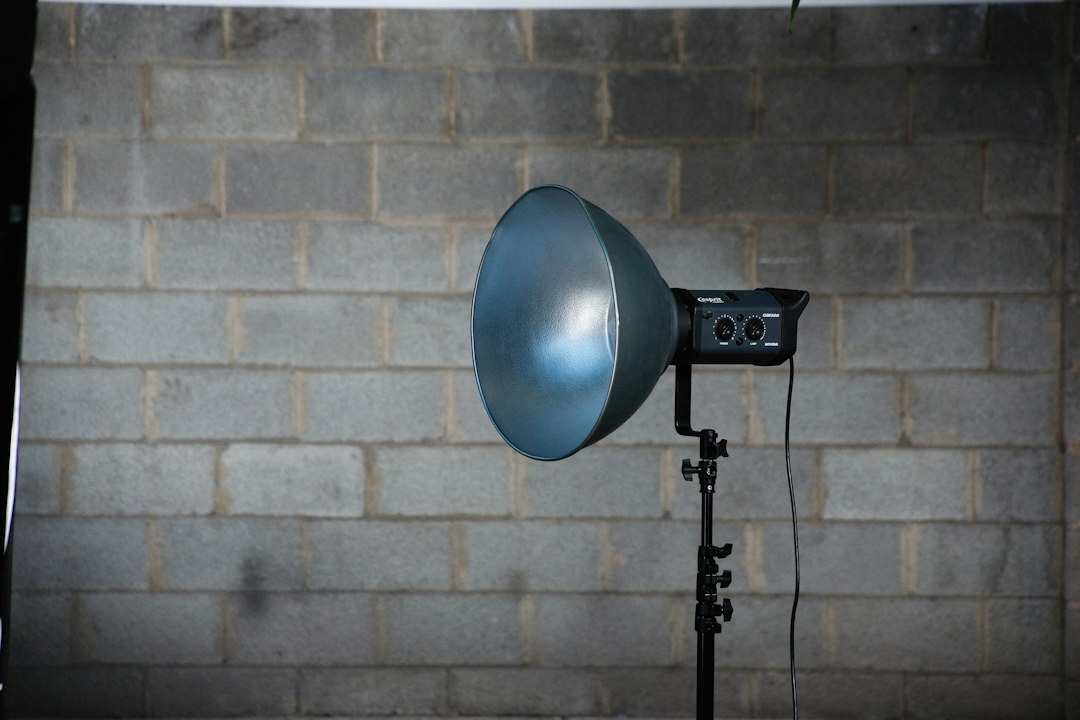 Television studio lighting rig